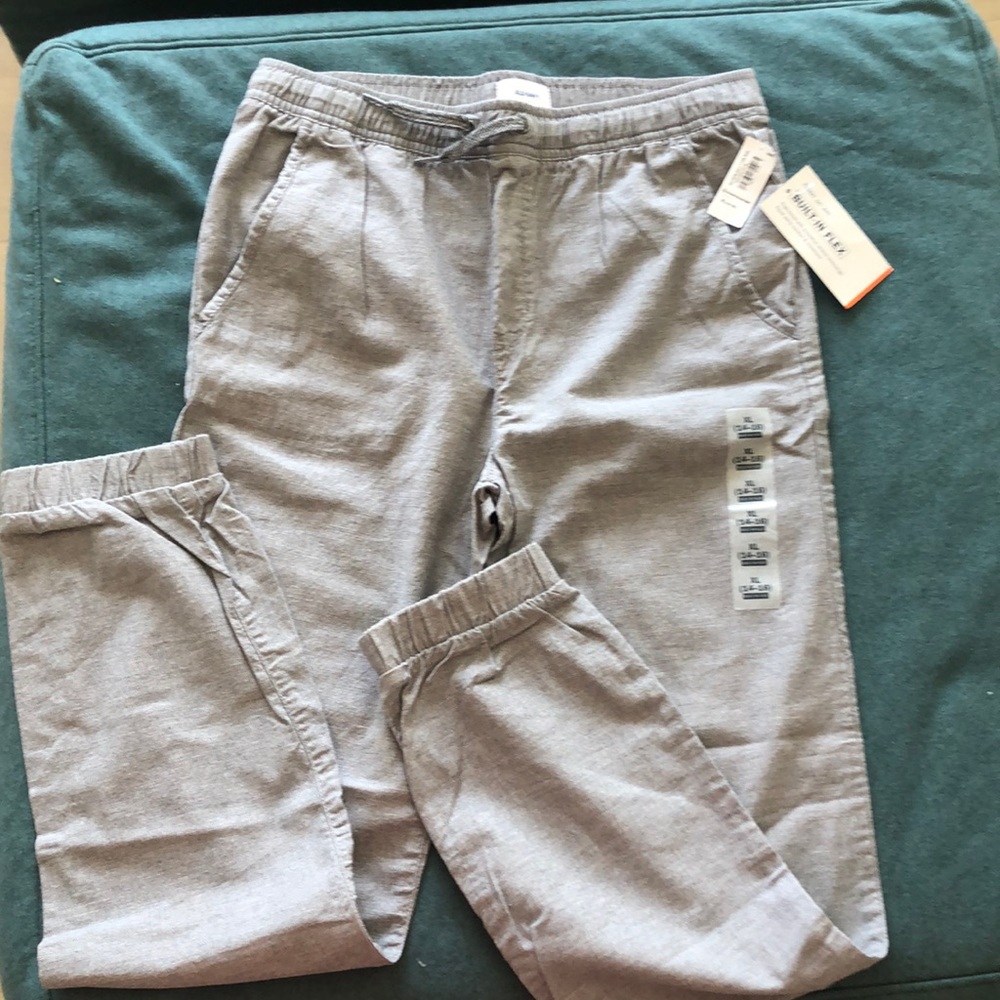 Boy’s Old Navy lightweight linen like cargo style pant